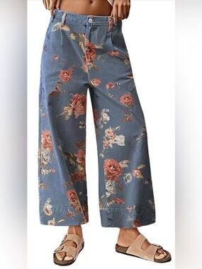 Floral Wide-Leg Crop Pants - Blue with Rose Print